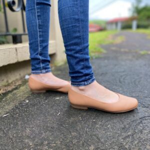 zapato bajo para mujer color beis