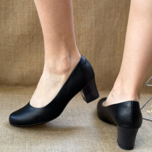zapato para mujer color negro tacon cuadrado