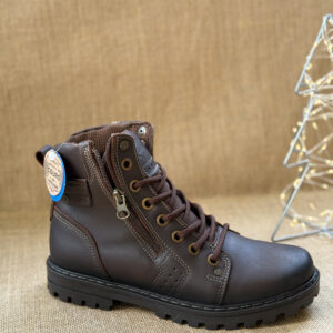 zapato cafe de cuero